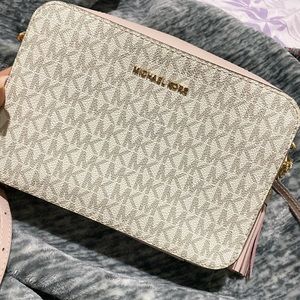 Michael Kors crossbody bag